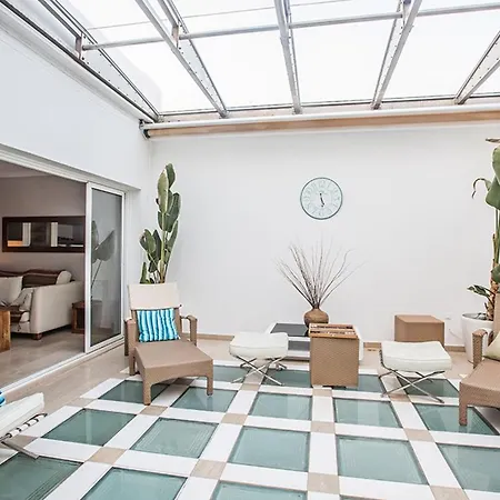 Fig Tree Bay Seafront, Luxury 5bdr Seafront