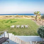 Fig Tree Bay Seafront, Luxury 5bdr Seafront *