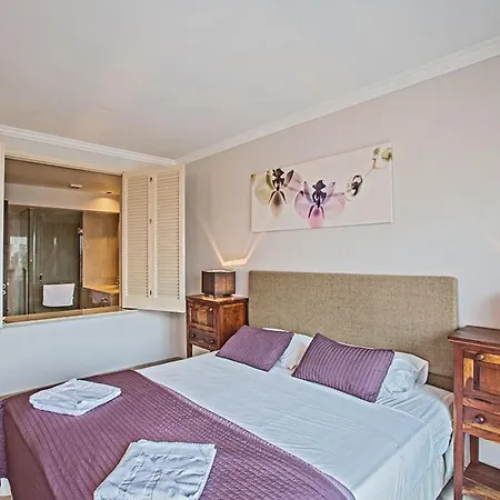 Fig Tree Bay Seafront, Luxury 5bdr Seafront Villa