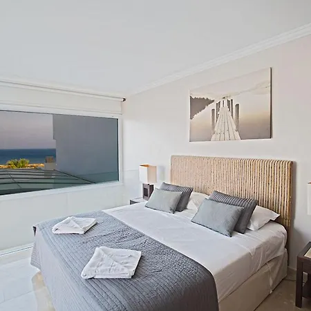 Βίλα Fig Tree Bay Seafront, Luxury 5bdr Seafront *