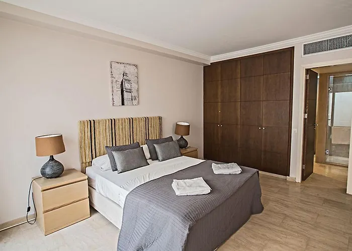 Fig Tree Bay Seafront, Luxury 5bdr Seafront * Protaras