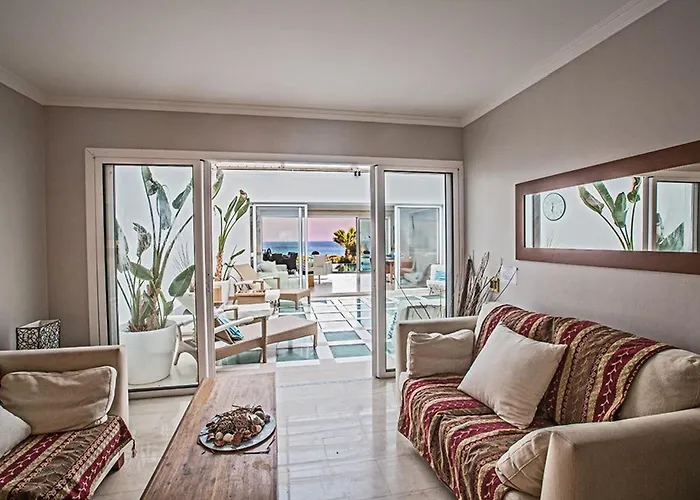 Fig Tree Bay Seafront, Luxury 5bdr Seafront Protaras