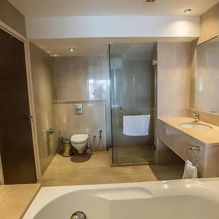 Fig Tree Bay Seafront Luxury 5bdr Seafront With Panoramic Sea Views