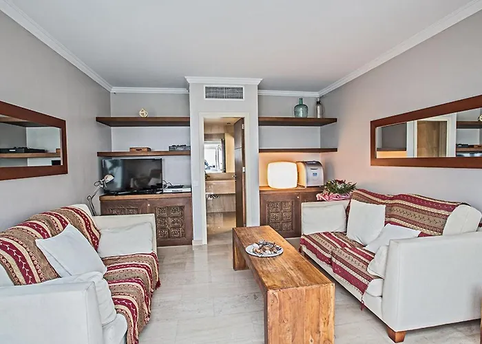 Fig Tree Bay Seafront, Luxury 5bdr Seafront